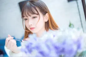 小说：奶奶诡异丧命，家人齐聚回忆往事，岂料红眼怪物在窗外出现图片
