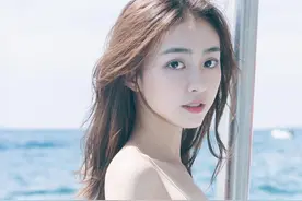 小说：她看到他，小跑过去，手揪着他衣服，“我要和你在一起！”图片