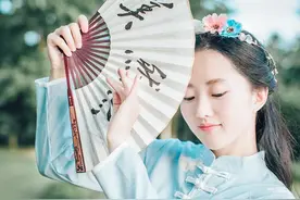 小说：你说不在乎，当时说得有多洒脱，打脸来得就有多快图片