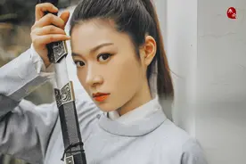 小说：老者收徒修仙，将军来挑水，皇子来放牛，坚持十年只为拜师图片