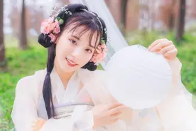 小说：她被魔教徒绑住，对方想把她制成傀儡，蛊虫却对她不起作用图片