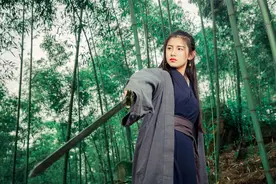 小说：他故意隐藏实力，不让长老将他带走，只为重新回到师姐身边图片