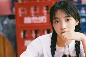 小说：突然出现两个一模一样的主播，观众们吓坏了，竟是耿鬼变的图片
