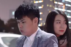 电动车上的产生的爱情 你觉得会一直走下去吗视频封面