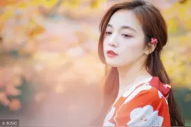 小说：“其实我第一眼见你的时候，就被你给迷住了！”图片
