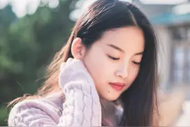 小说：被学弟表白？女大学生立马拒绝，因为总裁老公正在看着她图片