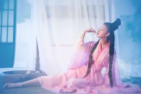 小说：为查案，男人反串女装大佬，惊艳了众人图片