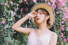 小说：妻子回心转意冒雨为丈夫送饭，却看到他为女同事撑伞图片