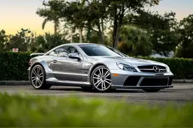 V12双涡轮奔驰跑车，限量350台的SL 65 AMG Black Series图片