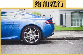 上下马路牙子如何不磕底盘、不伤轮胎？3个小技巧，新手也能秒懂视频封面