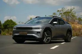 会变形的SUV，轴距超3米，车尾带后斗，体验长安启源E07图片