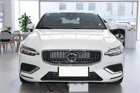 30.43万！体验新沃尔沃V60：2.0T轻混，全进口，大空间+露营利器图片