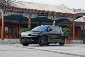 同为大型SUV，腾势N9的内饰和理想L9、问界M9到底有何不同图片