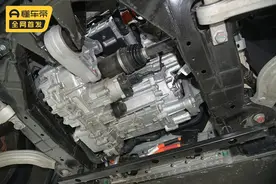 比亚迪宋L拆车：这样下本儿的比亚迪，真是不多见！图片