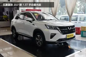 应该怎么选？五菱星辰VS长安CS55 PLUS，车型亮点PK与购车手册图片