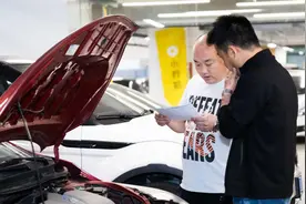 探秘：二手车市场出现大批理想L8准新车，这里面有何内幕？图片