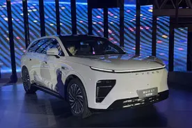 21.98万起的增程SUV，双电机、零重力座椅全齐了图片