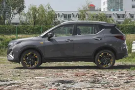 想买大空间小型SUV，可以看看这三款车，省油还好开图片