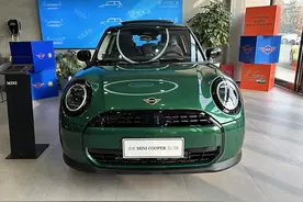 全新MINI COOPER五门版到店实拍图片