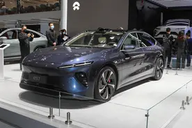 自主纯电高端轿车对比：蔚来ET7和智己L7，谁更强悍？图片