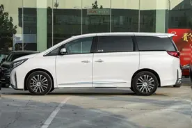 想买国产MPV，不妨看看这两款车，均配电动侧滑门和老板座椅图片