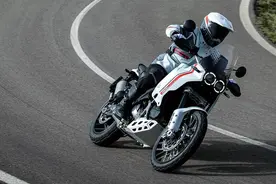 Ducati Desert X及多款车型更新，加入原厂Turn-by-Turn 导航功能！图片