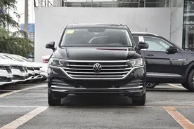 轴距3180mm德系高端7座家用MPV，油耗不高车价不贵，实拍大众威然图片