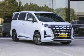 预算40万以内，想买新能源MPV，腾势D9值得推荐吗？图片