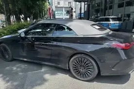 奔驰CLE敞篷版实车曝光，双门四座，硬顶与软顶都有，外观很运动图片