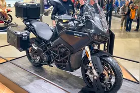2024款ZERO DSRX  Black Forest 电动摩托车展示视频封面