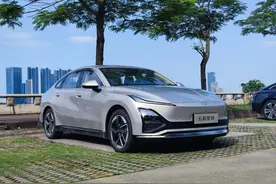 对比后还是选择了五菱星光纯电版，续航长且有快充，不后悔之选？图片