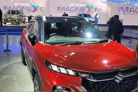 车长4米，油耗5升，铃木FRONX曝光，家用小型SUV“新标杆”诞生图片