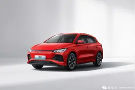 最便宜的比亚迪！比海豚更大更便宜，比亚迪e2售10.28万起图片
