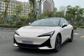 除了800V，极狐阿尔法S5值得买吗？图片