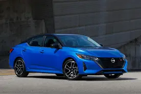 日产轩逸中美对比：国人还是太惯着这车了图片