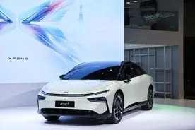 新车 | 国内20.98万元起，搭纯视觉智驾方案，小鹏P7+正式开启预售图片