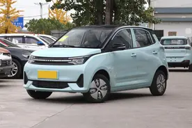 售价5.69万续航300km，测评雷丁芒果，到底适不适合家用？图片