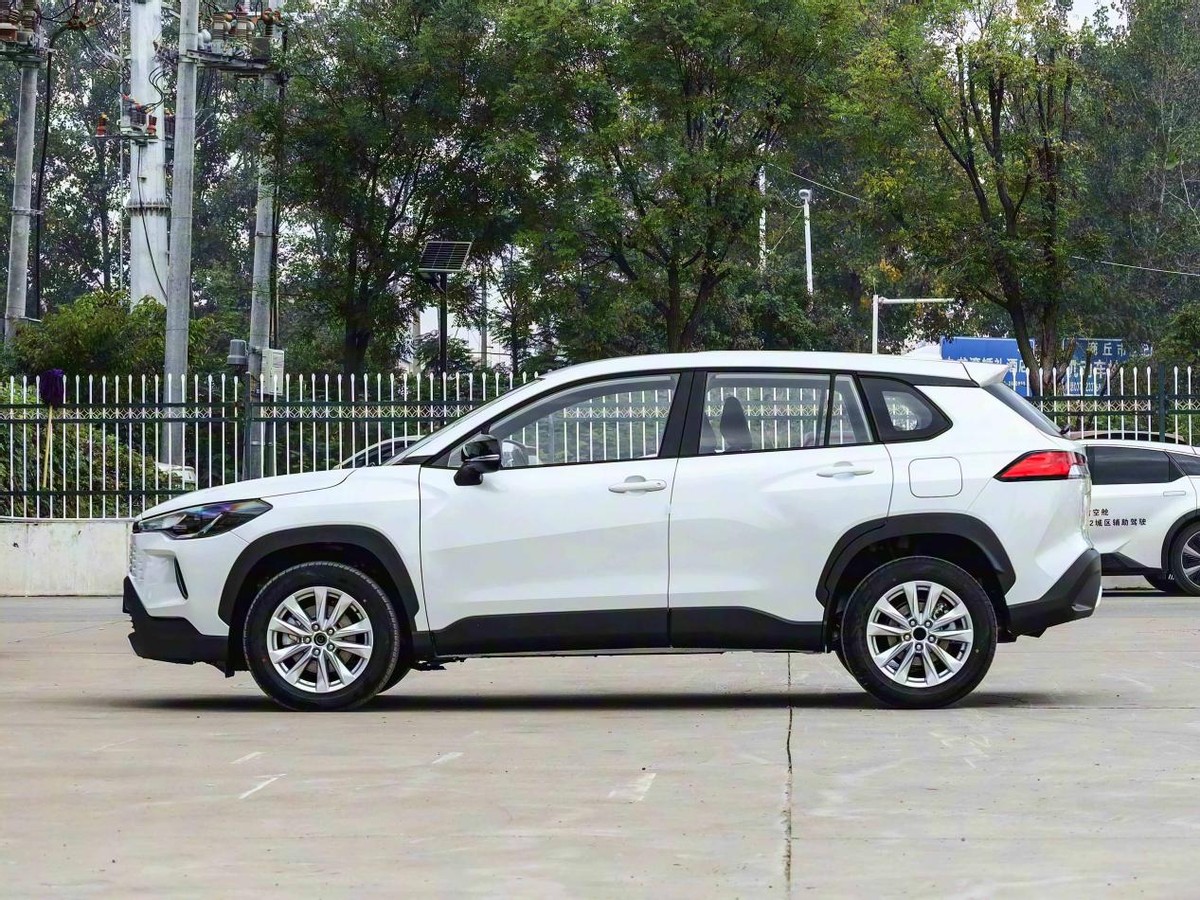 卡罗拉锐放混动车型评测_卡罗拉suv2026款型报价表_2026款卡罗拉锐放价格