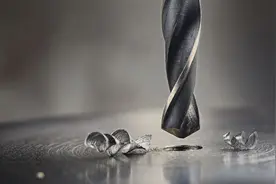 A柱钻头都打不动：看似很牛，其实是把你的智商按地上摩擦！图片