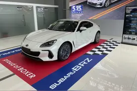 大趋势下最后一台纯粹小跑车！2022款斯巴鲁BRZ到店实拍图片