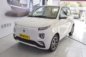 月花费3208元，首付3成买续航318km的华晨新日i03A开网约车如何？图片