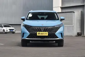全新荣威RX5：起售价9.99万！ 综合油耗6.2L? 家用首选？图片