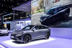 以家用出行为基准，极狐阿尔法T5与宋PLUS EV谁更值得买？图片