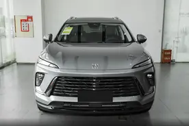 限时一口价16.99万元，别克昂科威Plus新车型上市，取消48V轻混图片