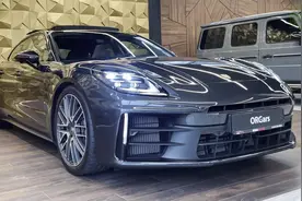 2024款保时捷Panamera 沉浸式体验外观和内饰视频封面