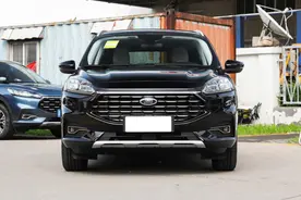 福特锐际PHEV，搭载1.5T插电混动系统，提速快，底盘稳图片