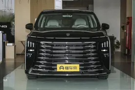 国产插混MPV，200km纯电续航，大七座方案，实力如何？图片
