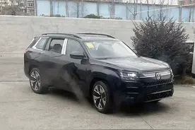 新款大众途昂实车曝光，车身加长106mm，7座，搭载2.0T动力图片