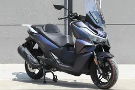 2024款无极SR250GT Pro版-中大型运动踏板图片