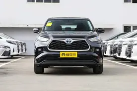 百公里油耗低至5.3L，定位中型SUV，汉兰达值得购买吗？图片